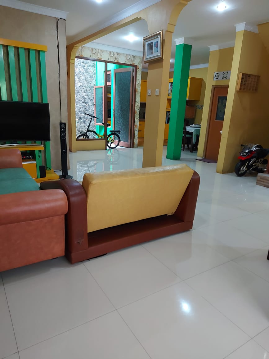 52b0b8b9-2ac4-4de8-a840-4fe3cf34ccdc